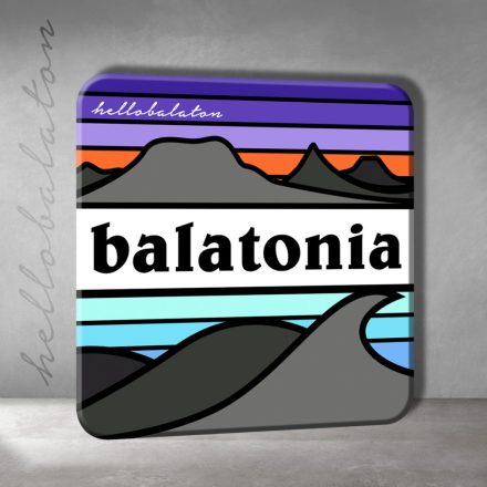 BALATONIA SAPKA CÍMKE